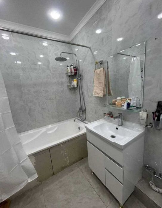 ЖК "Саламатина". 2/2/8. С хорошим ремонтом.