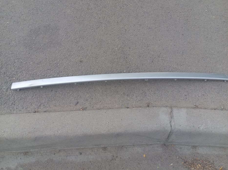 BMW e39 молдинг центральный на задний бампер БМВ е39