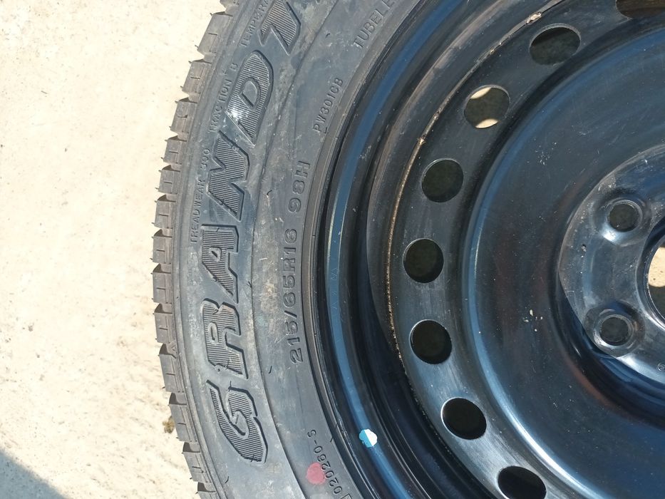 Vând roata rezerva  completa Nissan X trail