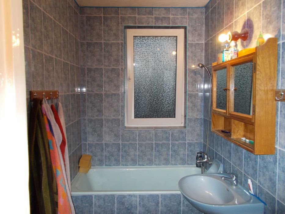 Apartament cu 2 camere de închiriat