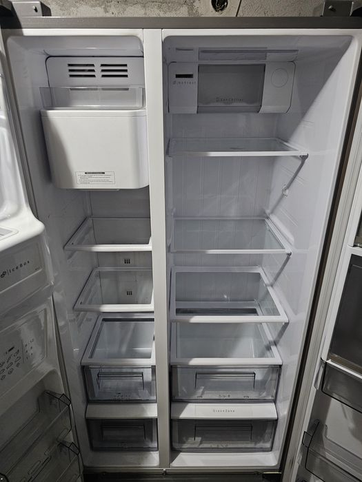 Side by side/двукрилен хладилник