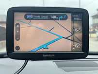 Vand gps tomtom  in stare buna de functionare