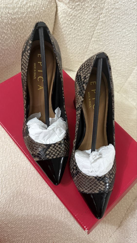Pantofi din piele de sarpe Epica - marimea 35