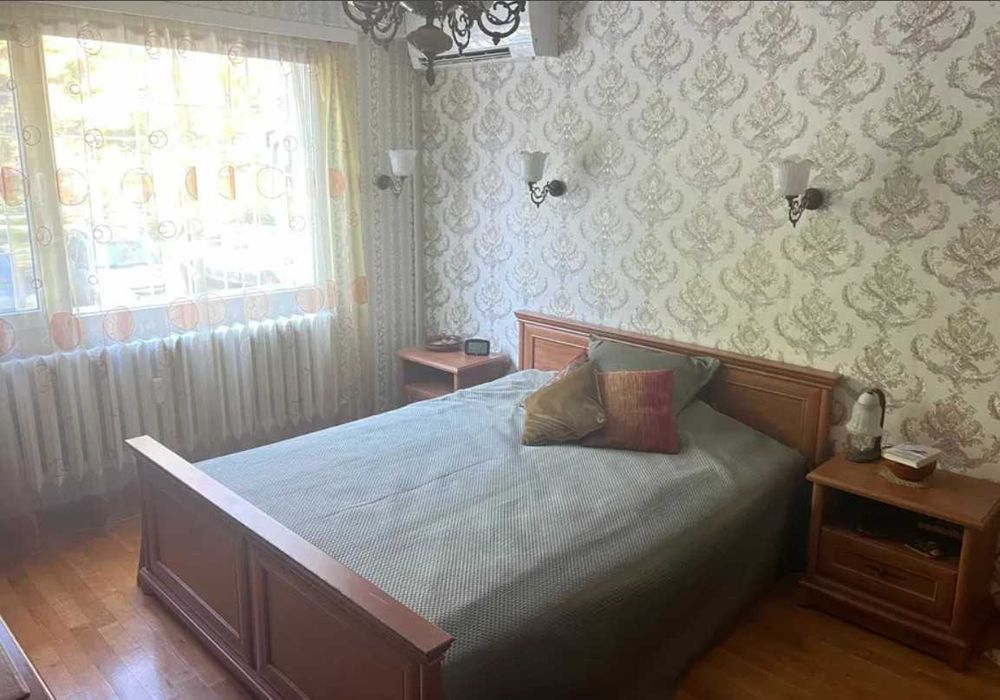 Продава се Тристаен апартамент в София, Света Троица - 88 кв.м за 2353 €/кв.м - Снимка #9