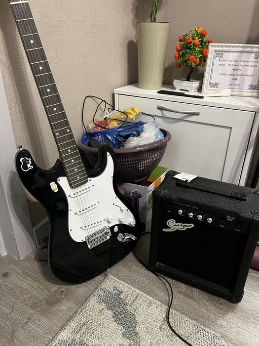 Продается электрогитара