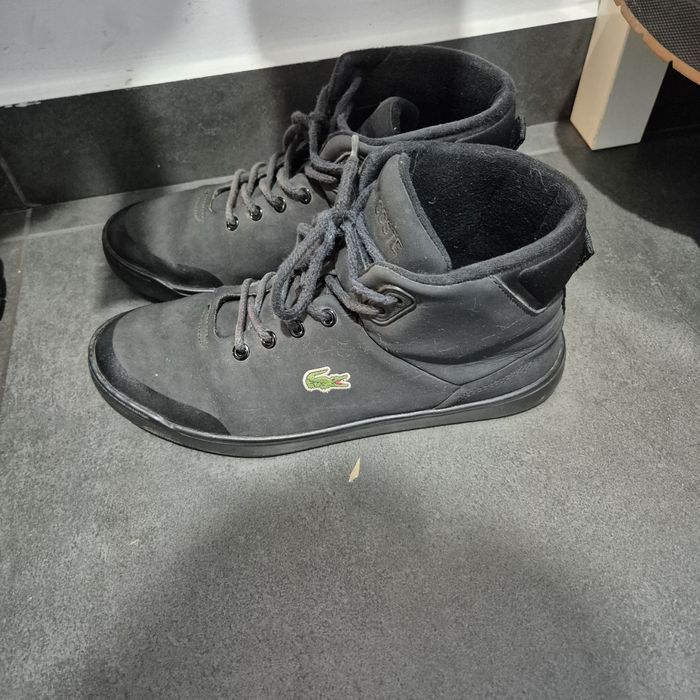 Ghete in Lacoste in stare buna