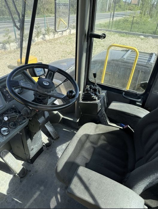 Vand Incarcator Frontal Vola Furukawa 335