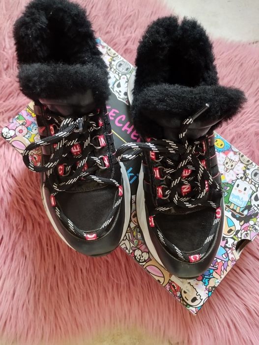 Сникърси от естествена кожа