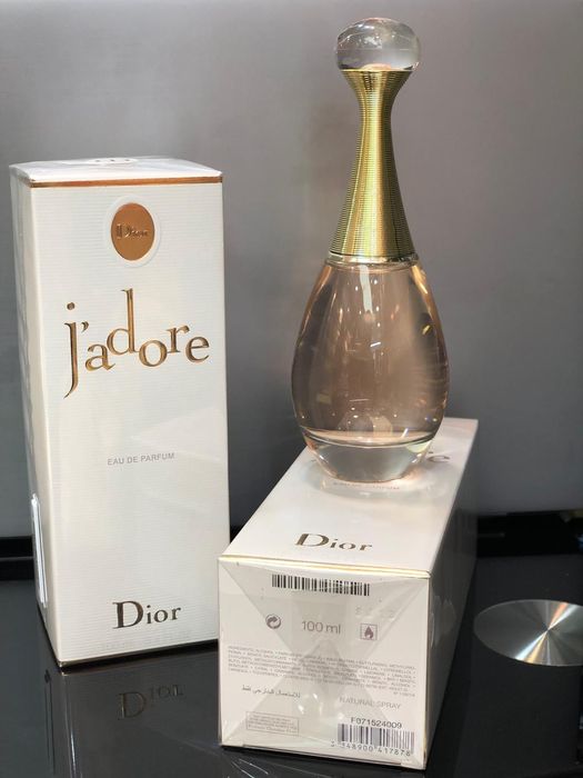 Montale и много други с лек дефект но 100% оригинал