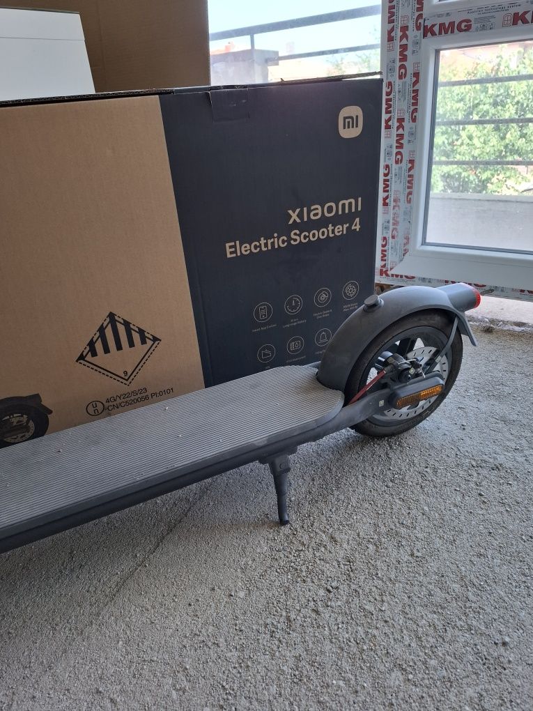 Електрически СКУТЕР XIAOMI elektrik scooter 4 EU