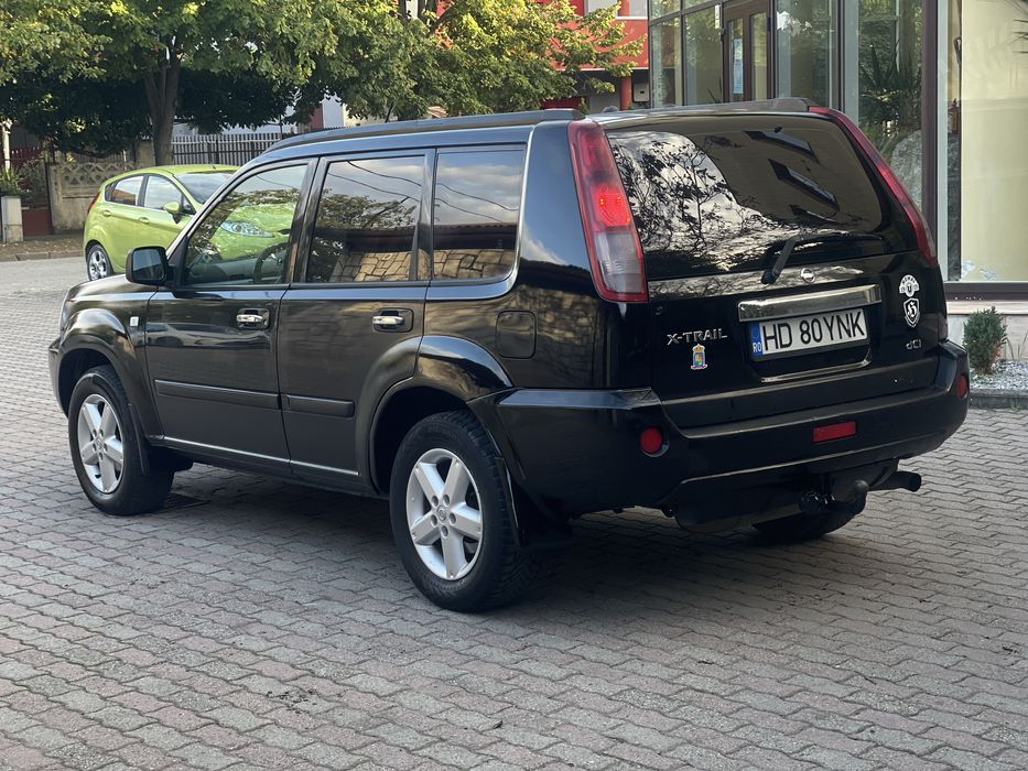 Nissan X-trail T30 .2.2d .131cp .An2004 .4x4 decuplabil .Panoramic