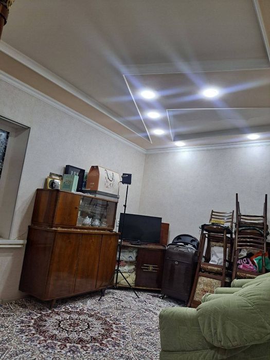 Метро Буюк ипак йули,  Дипломатия,  Максим Горький,  Саёхат