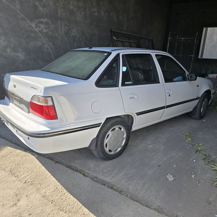 Продаётся автомобил  Нексия