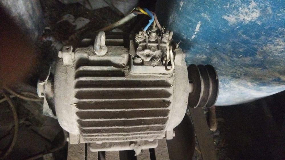 Продам электродвигатель