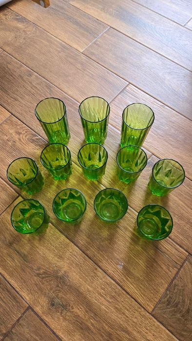Стъклени винтидж чаши Pasabahce - 14 бр, зелено стъкло
