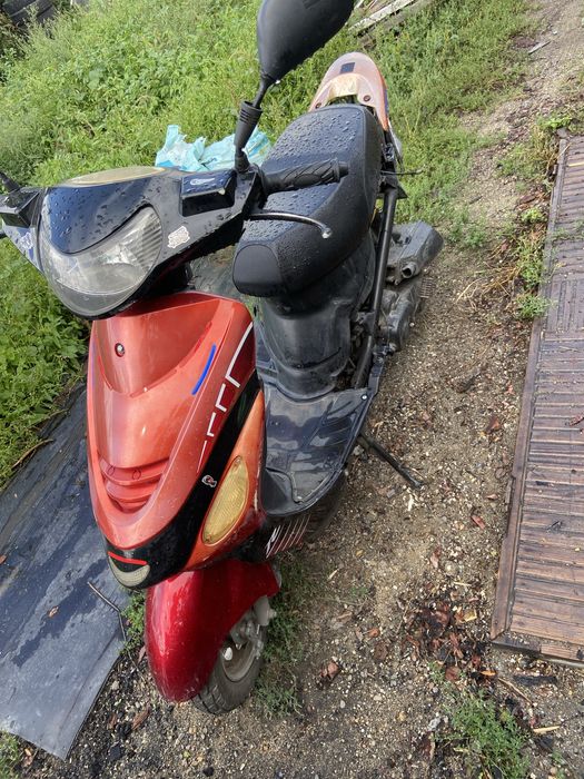 Скутер Racer Meteor. Не дорого! Требуется починка и обслуживание.