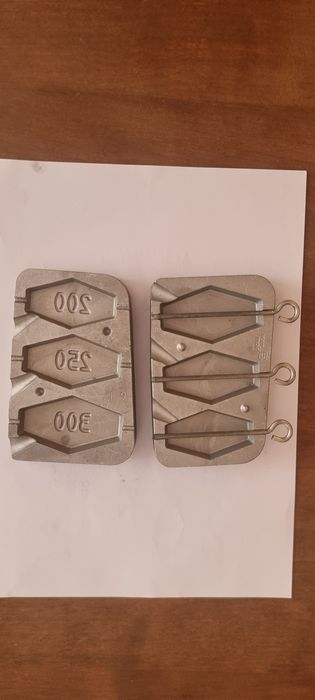 Matrita plumbi de 300gr.250gr.si 200gr.