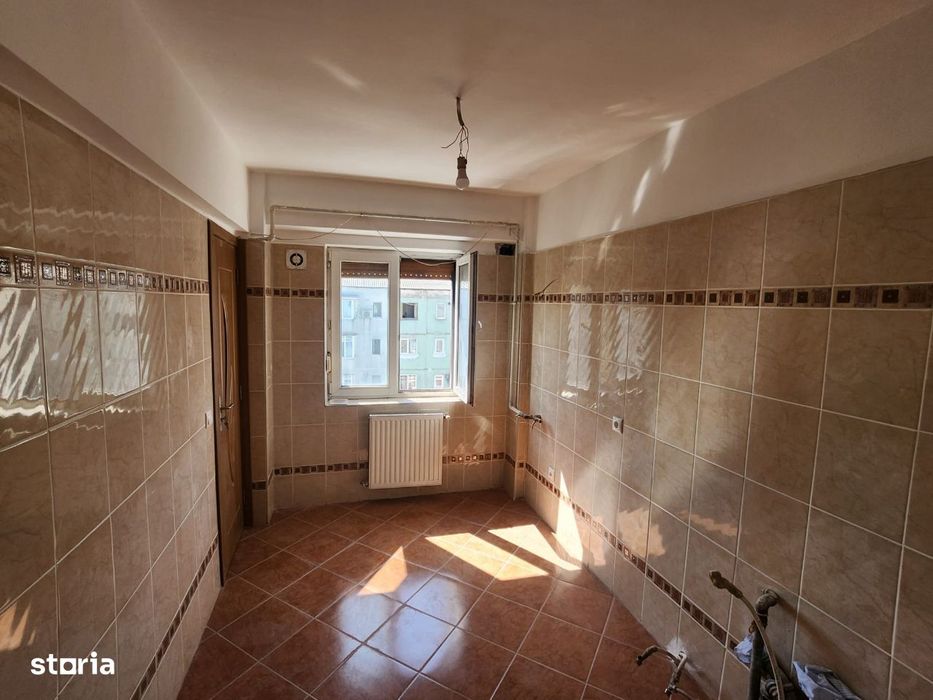 Vand sau Schimb Apartament cu 4 camere renovat