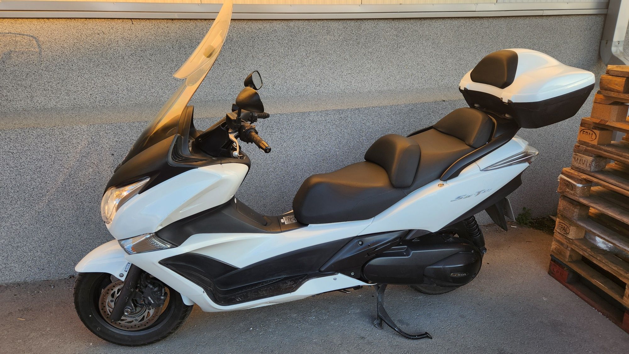 Honda s-wing 400i