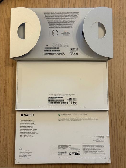 Apple Watch Ultra 49mm + оригинална Titanium Milanese Loop + 10 каишки
