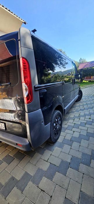 Vând Opel Vivaro, an fabricație 2009,6 trepte,Motor 2L, ac, 8+1 locuri