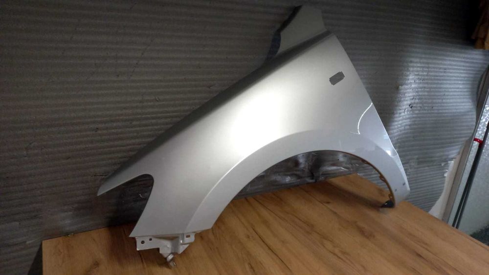 Aripa Fata Stanga Hyundai Santa-Fe 2005-2009 (i6M (Gri))