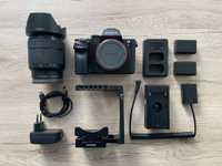 Sony a7 r2 тяло, обектив Sony FE 28-70mm f/3.5-5.6 и аксесоари