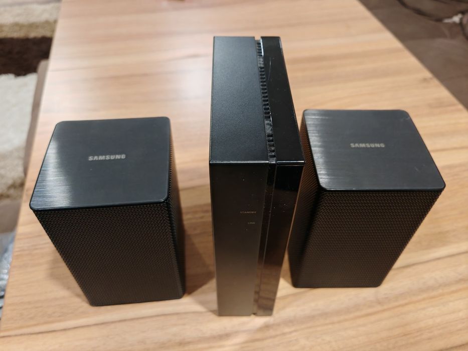 Безжични задни високоговорители Samsung SWA-9000S