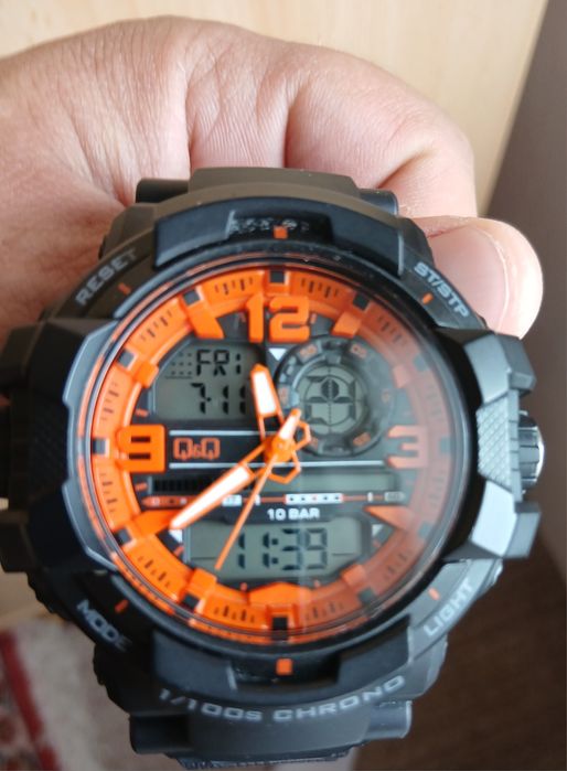 Ceas Q&Q nou la cutie nou