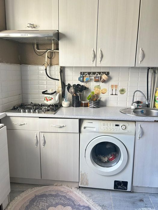 2бөлмелі үй қаланың қақ ортасында орналасқан қабарласыңдар кезкелген у