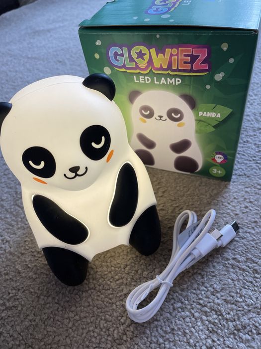 Lampă led panda cu încărcător isi schimba culorile