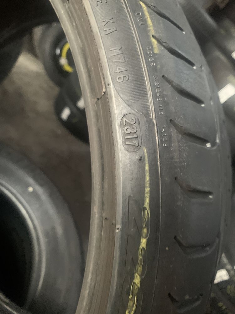 225/35/20 Pirelli