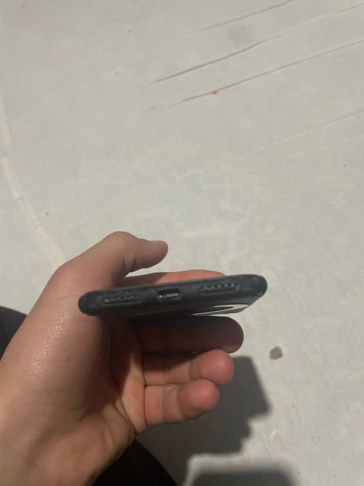 Iphone es 3  sotilad