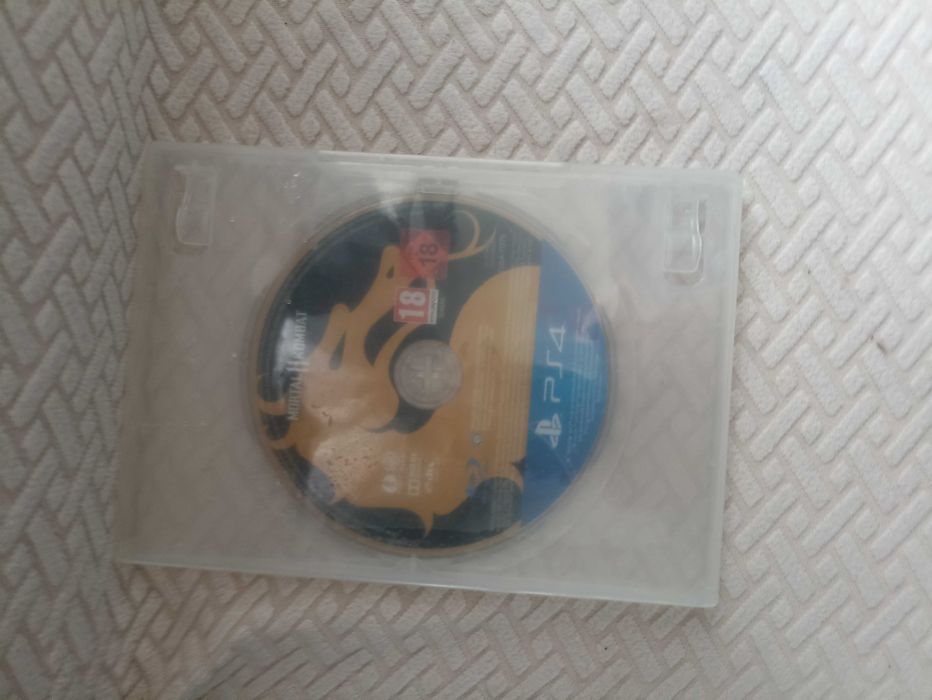 Vând sidiu mortal kombat 80 de lei negociabil