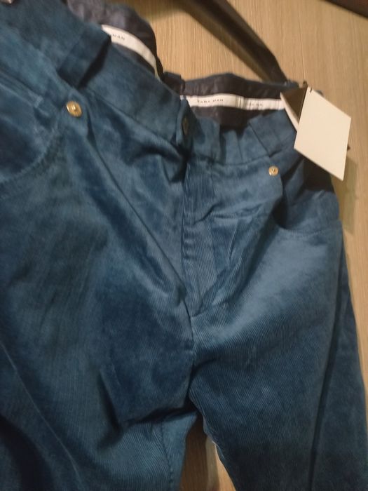 Pantalon raiati ,noi ci eticheta,  de la Reserved.