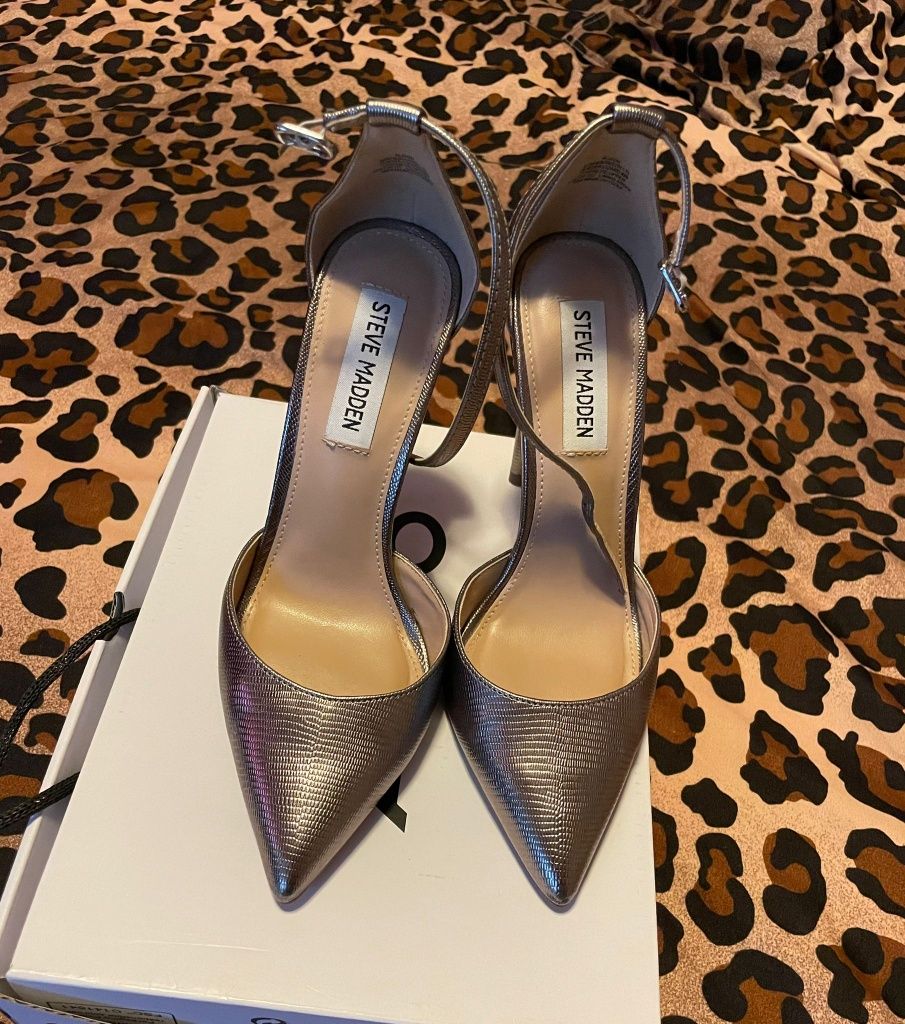 Pantofi Stiletto Steve Madden ,Super Preț!