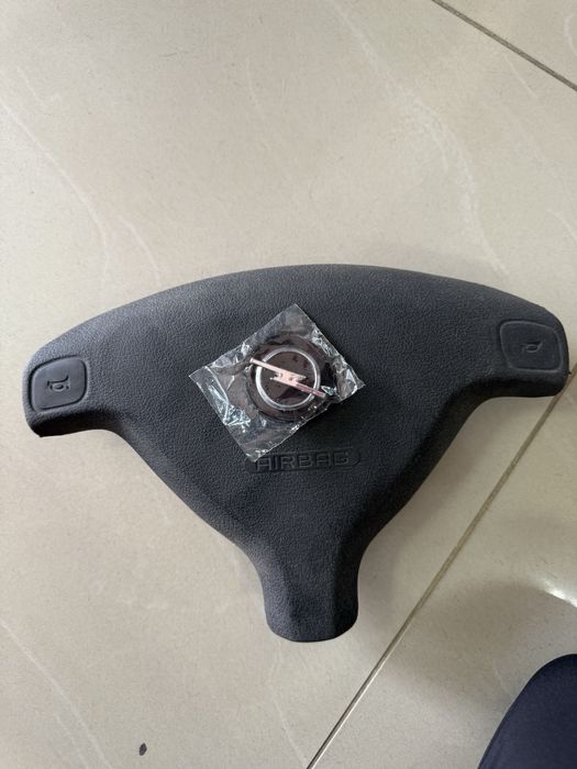 Емблема за Airbag волан на Opel Astra G,Zafira A