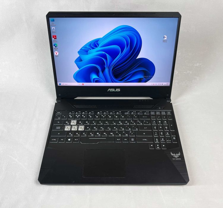 Продам игравой ноутбук Asus TUF Gaming FX 505 /SSD 512