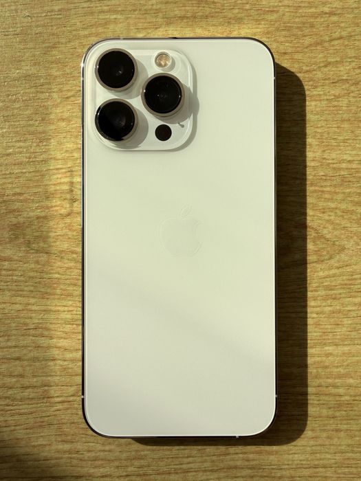 Vând iPhone 13 Pro Silver 128GB