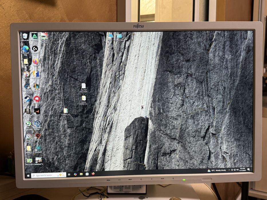 Monitor pc fujitsu 24” 60hz FullHD cu boxe