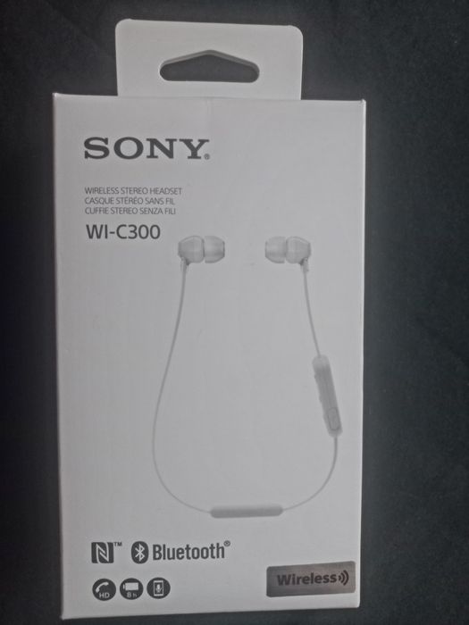 Sony   WI-C300 .