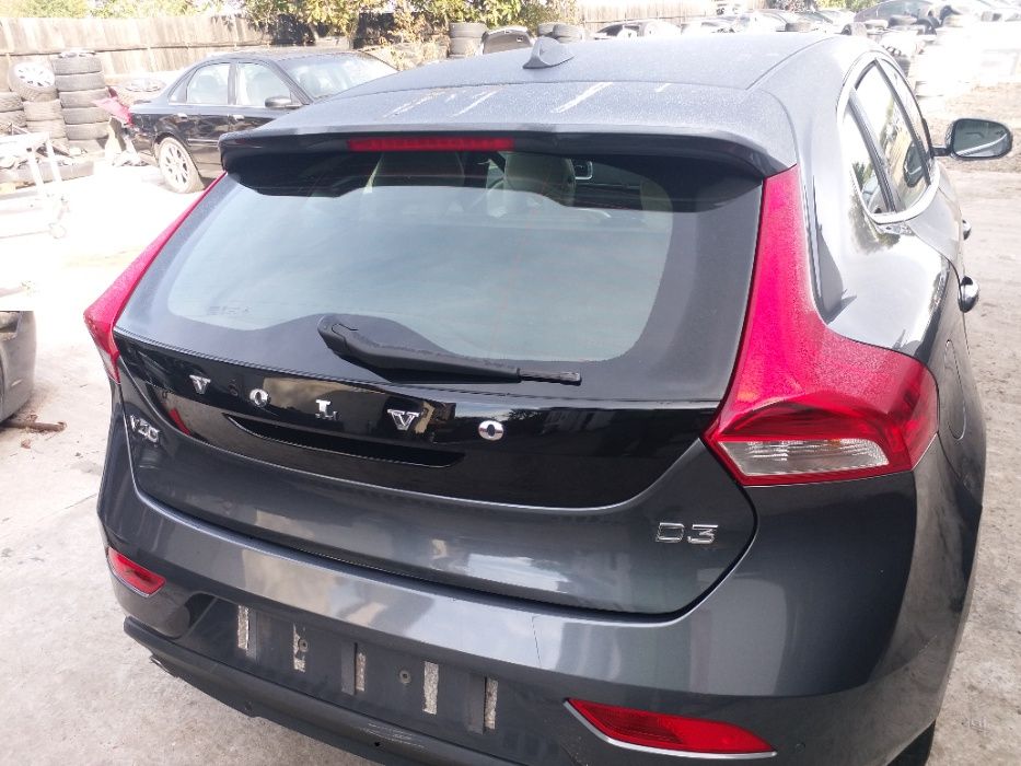 Haion + Bara Spate Volvo V40 Model 2012-2020 + Piese V40