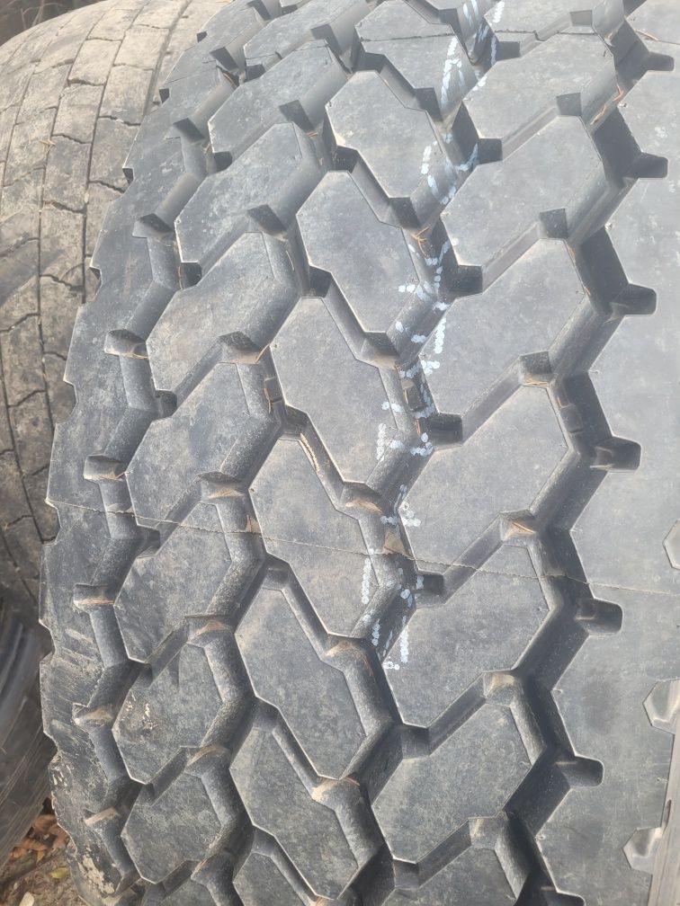 Anvelope 425/65/22.5,445/45/22.5