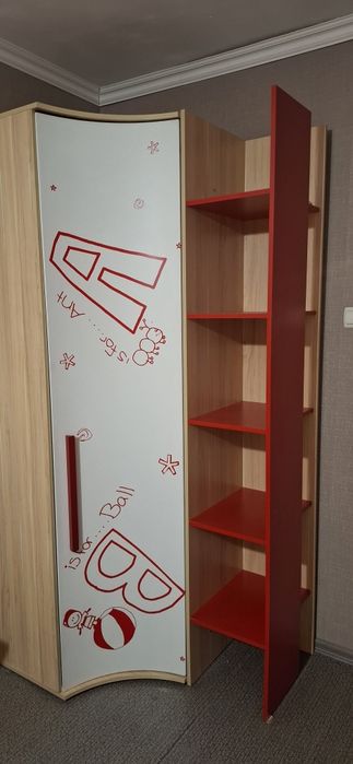 Спальный гарнитура продам