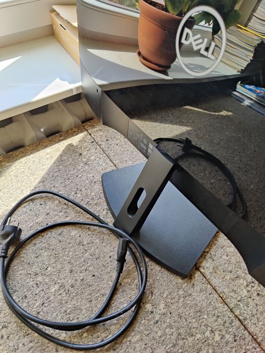 Монитор Dell SE2719HR