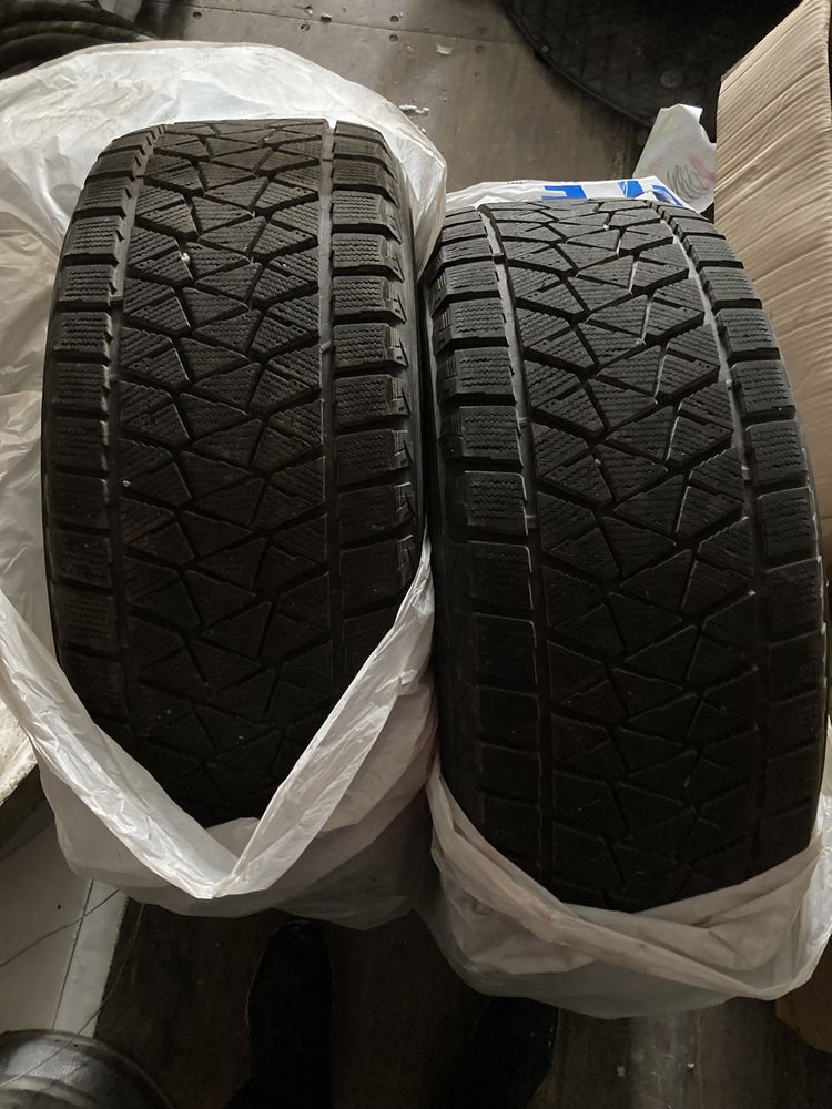 Продам шины Bridgestone Blizzak DM-V2 285/60 R18 116R