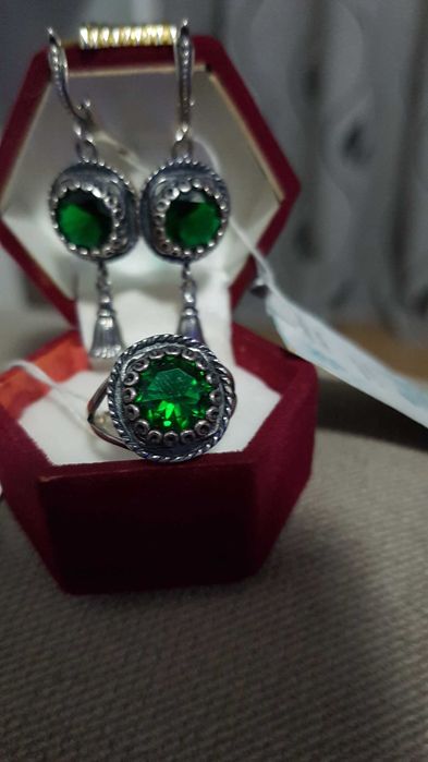 Сребърни обеци и к-ти.