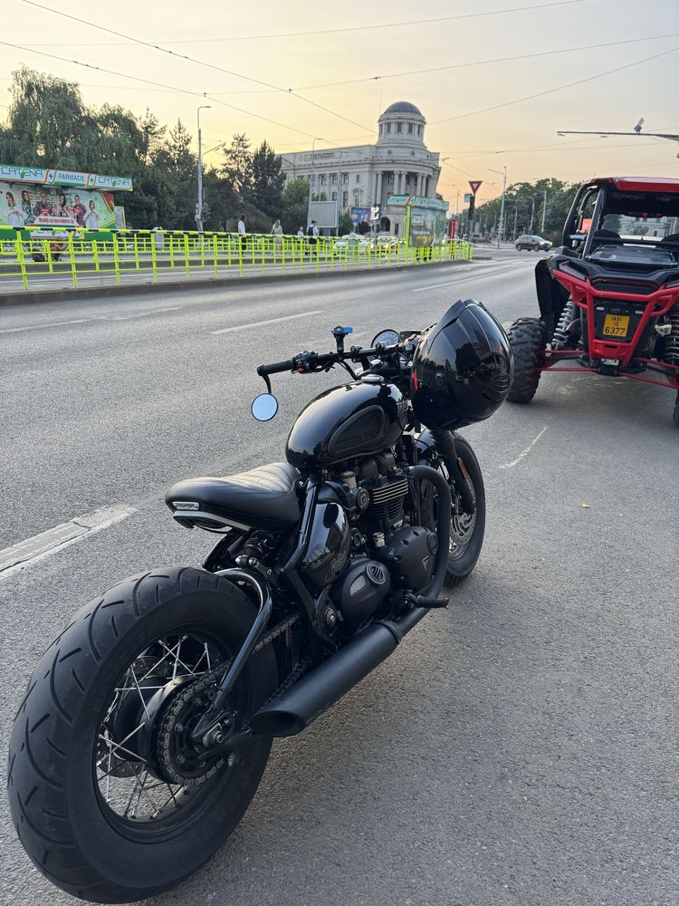 Triumph Bobber Black Edition 2020 – Custom, 10.800 km