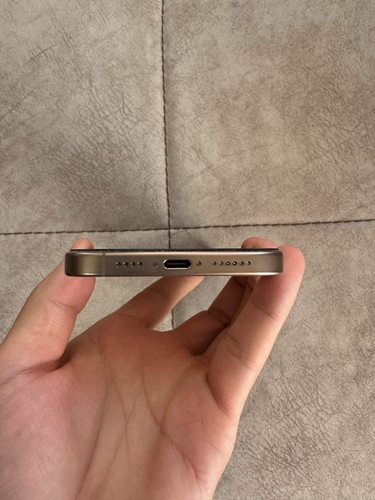 Iphone 16 pro max desert