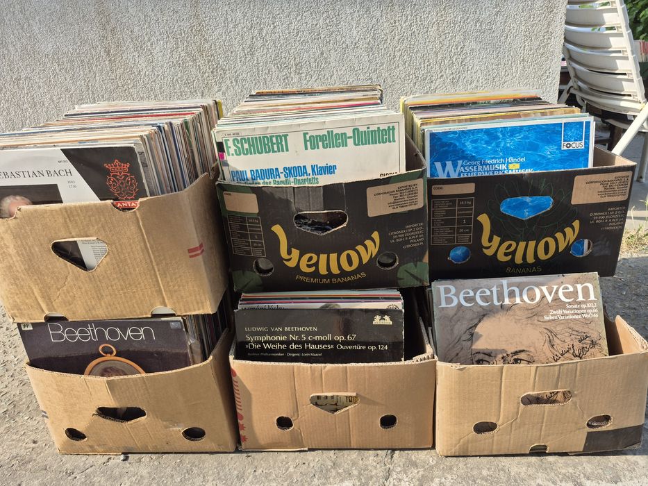 Vând Lot 200LP Discuri Vinil cu muzica clasica mixta pentru pick-up